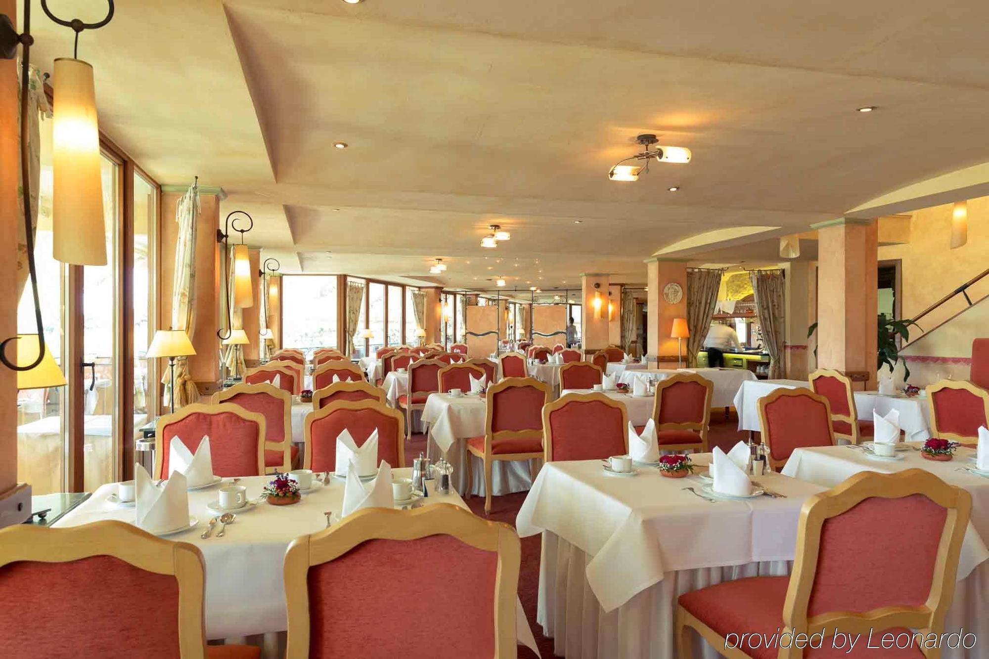 布雷斯高弗赖堡Mercure Panorama酒店